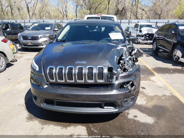 44699489 :رقم المزاد ، 1C4PJMCB2HW525800 vin ، 2017 Jeep Cherokee Latitude 4x4 مزاد بيع