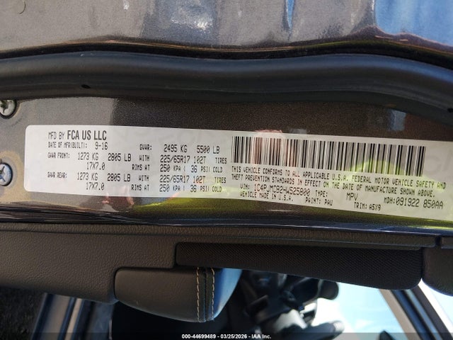 44699489 :رقم المزاد ، 1C4PJMCB2HW525800 vin ، 2017 Jeep Cherokee Latitude 4x4 مزاد بيع