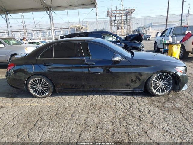 W1KWF8DB3MR609609 Mercedes-Benz C 300 Sedan
