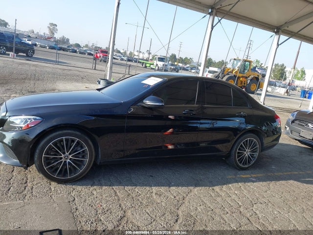 W1KWF8DB3MR609609 Mercedes-Benz C 300 Sedan