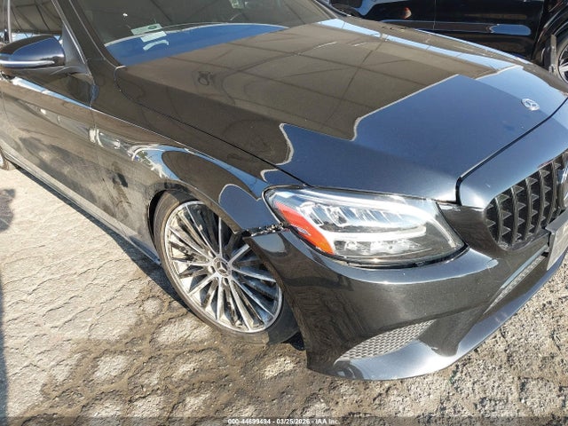 W1KWF8DB3MR609609 Mercedes-Benz C 300 Sedan