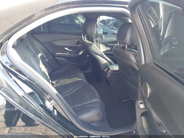 W1KWF8DB3MR609609 Mercedes-Benz C 300 Sedan