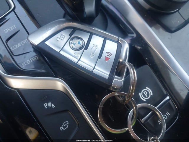 44699498 :رقم المزاد ، WBAJR7C09LWW79683 vin ، 2020 Bmw 530i Xdrive مزاد بيع