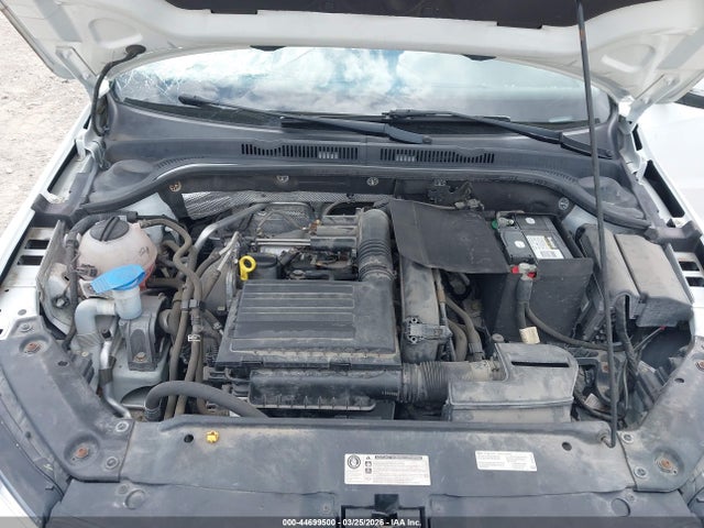 44699500 :رقم المزاد ، 3VWDB7AJ4HM364679 vin ، 2017 Volkswagen Jetta 1.4t Se مزاد بيع