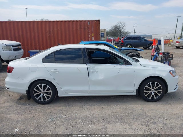 44699500 :رقم المزاد ، 3VWDB7AJ4HM364679 vin ، 2017 Volkswagen Jetta 1.4t Se مزاد بيع