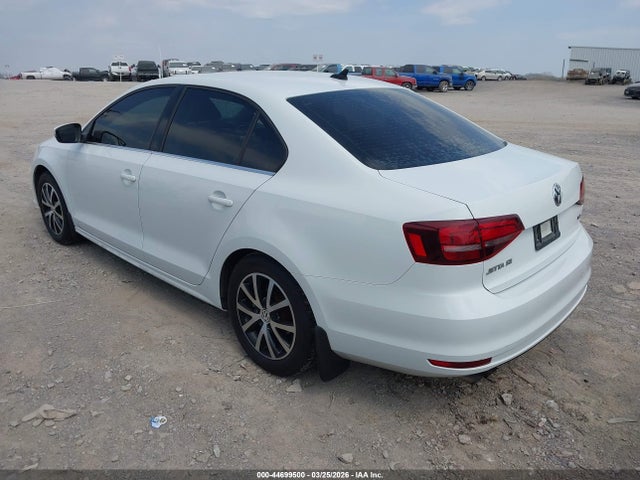 44699500 :رقم المزاد ، 3VWDB7AJ4HM364679 vin ، 2017 Volkswagen Jetta 1.4t Se مزاد بيع