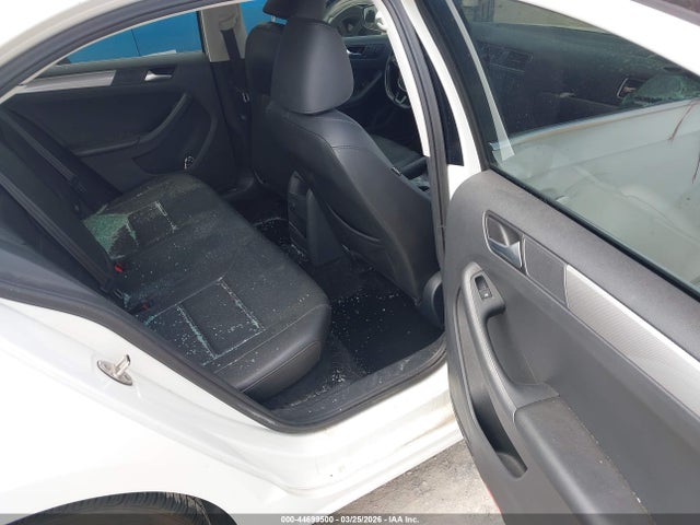 44699500 :رقم المزاد ، 3VWDB7AJ4HM364679 vin ، 2017 Volkswagen Jetta 1.4t Se مزاد بيع