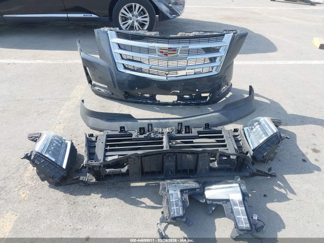 44699511 :رقم المزاد ، 1GYS3GKJ7LR166606 vin ، 2020 Cadillac Escalade Esv 2wd مزاد بيع