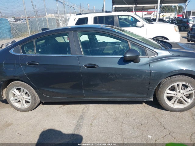 1G1BE5SM8H7164115 Chevrolet Cruze Lt Auto