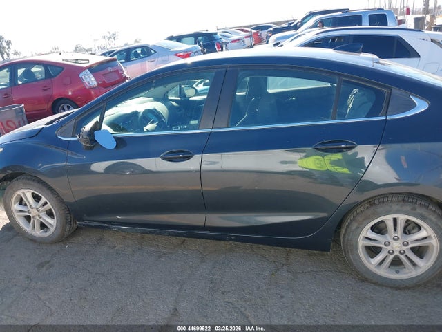 1G1BE5SM8H7164115 Chevrolet Cruze Lt Auto