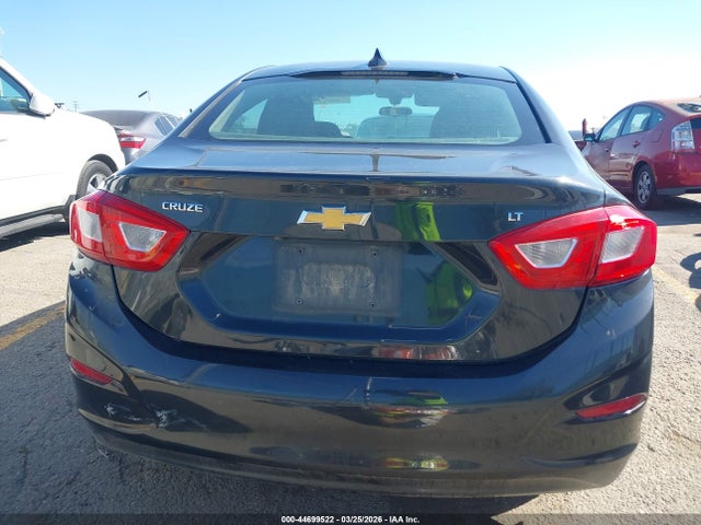 1G1BE5SM8H7164115 Chevrolet Cruze Lt Auto