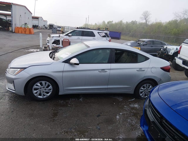 44699537 :رقم المزاد ، 5NPD74LF2KH475059 vin ، 2019 Hyundai Elantra Se مزاد بيع