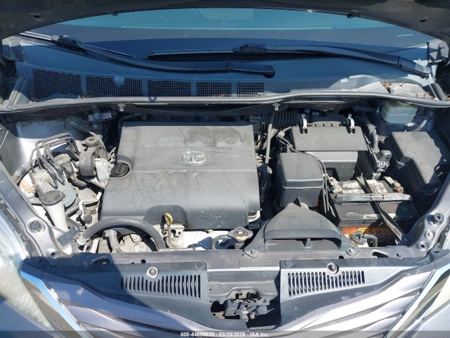 Toyota Sienna Le 8 Passenger 2016 5TDKK3DC7GS694489 Image 10