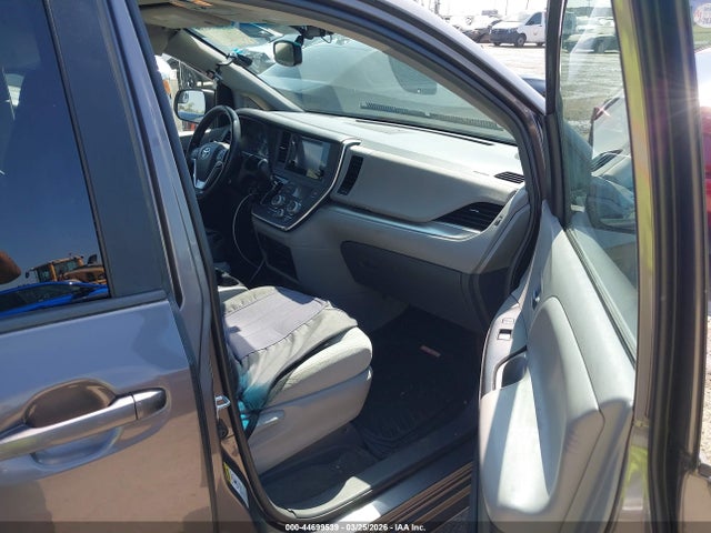 Toyota Sienna Le 8 Passenger 2016 5TDKK3DC7GS694489 Image 5