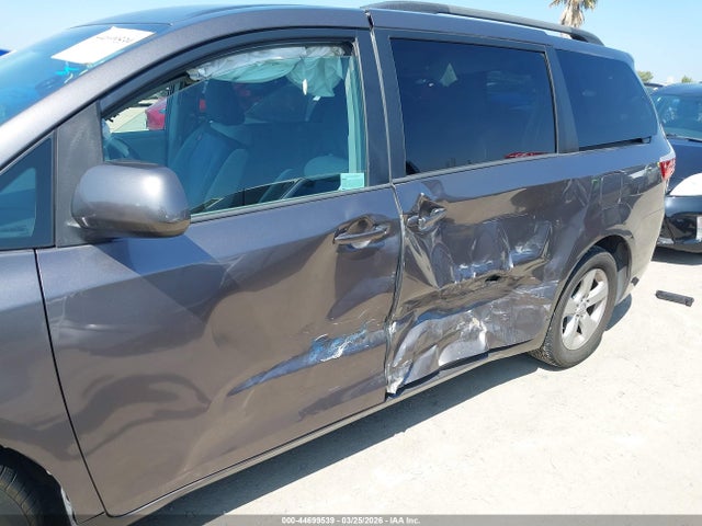 Toyota Sienna Le 8 Passenger 2016 5TDKK3DC7GS694489 Image 6
