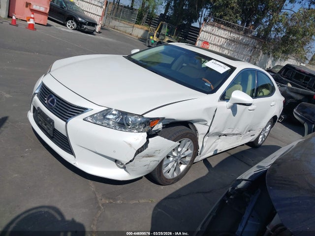 2015 LEXUS ES 300H JTHBW1GG0F2091525 Photo 1