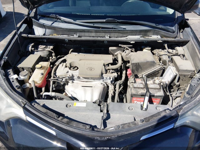 Toyota RAV4 LE 2018 2T3ZFREV2JW453435 Image 10