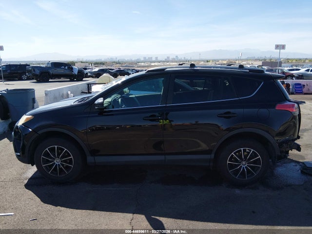Toyota RAV4 LE 2018 2T3ZFREV2JW453435 Image 15