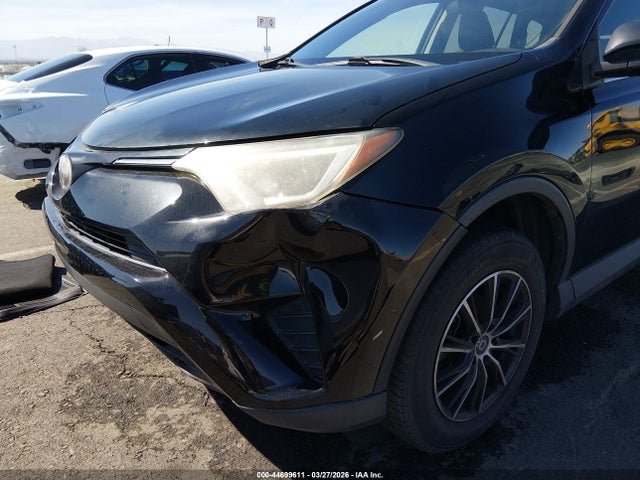 Toyota RAV4 LE 2018 2T3ZFREV2JW453435 Image 20