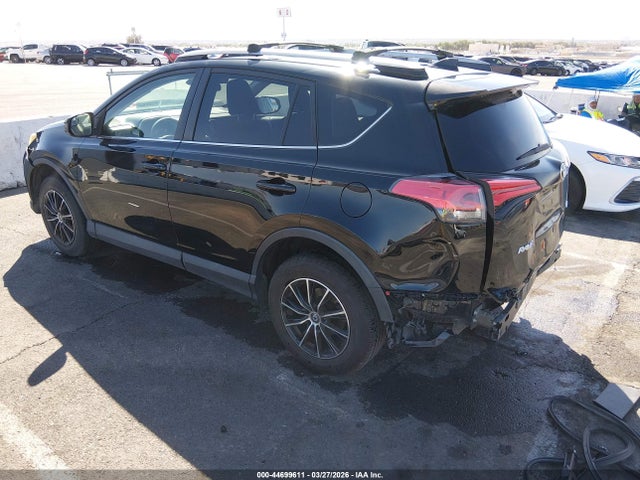 Toyota RAV4 LE 2018 2T3ZFREV2JW453435 Image 3