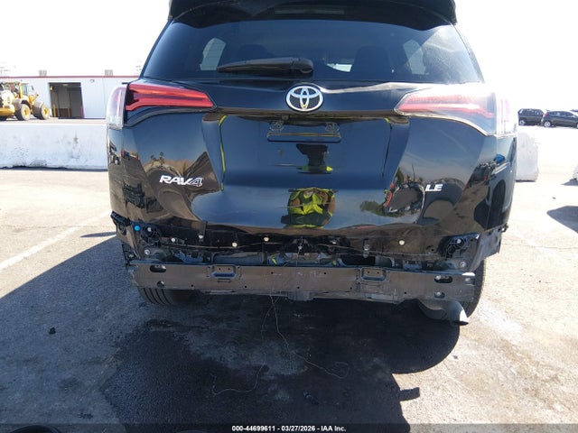 Toyota RAV4 LE 2018 2T3ZFREV2JW453435 Image 6