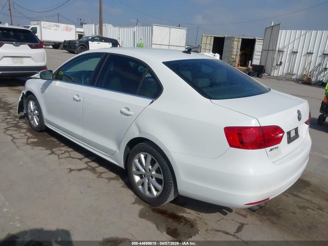 3VWD17AJXEM277397 Volkswagen Jetta 1.8t Se