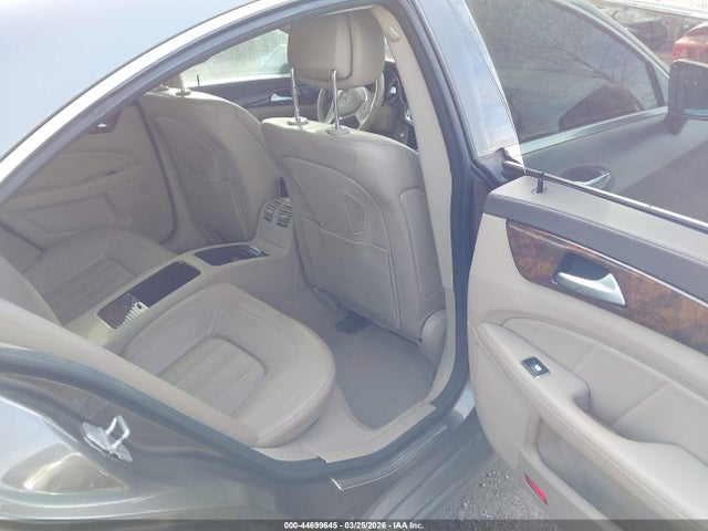 2012 MERCEDES-BENZ CLS 550 WDDLJ9BB4CA042687 Photo 7