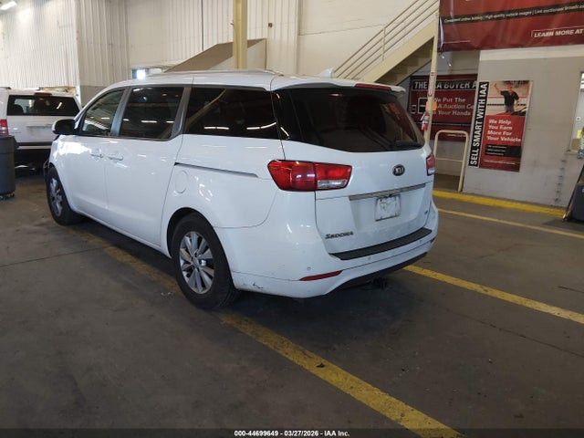 KIA SEDONA LX 2016 KNDMB5C19G6191163 Image 3