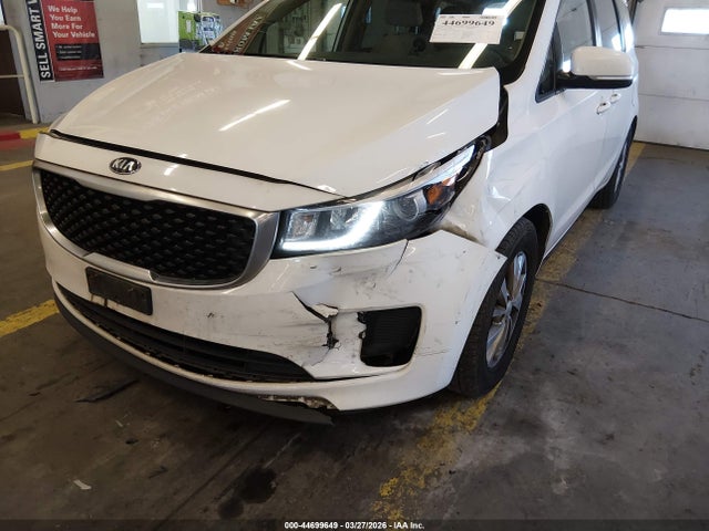 KIA SEDONA LX 2016 KNDMB5C19G6191163 Image 6