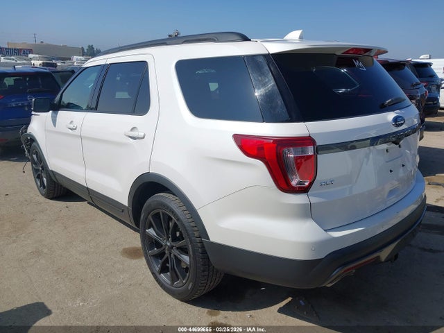 Ford EXPLORER XLT 2017 1FM5K7D83HGD90633 Image 3