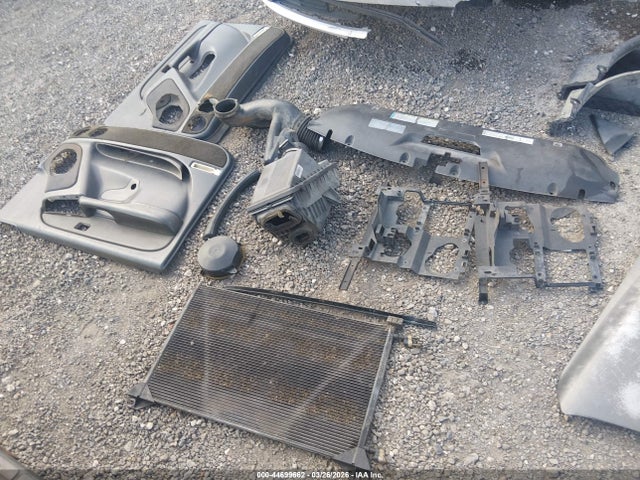 44699662 :رقم المزاد ، 2GCEC19T611164715 vin ، 2001 Chevrolet Silverado 1500 Ls مزاد بيع