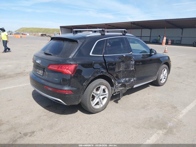 2019 AUDI Q5 WA1ANAFY3K2105903 Photo 3