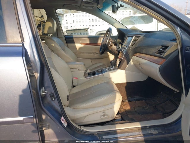 44699693 :رقم المزاد ، 4S4BRBLC2D3215945 vin ، 2013 Subaru Outback 2.5i Limited مزاد بيع