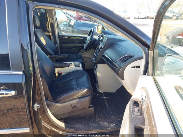 44699703 :رقم المزاد ، 2C4RC1CG7FR507005 vin ، 2015 Chrysler Town & Country Touring-l مزاد بيع