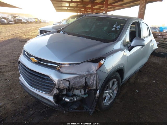 2022 CHEVROLET TRAX KL7CJKSM4NB539199 Photo 1