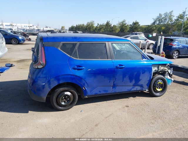 KNDJ33AU3R7220929 KIA SOUL EX