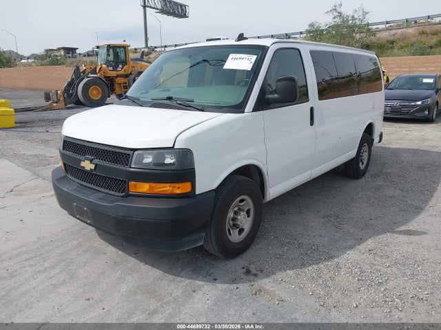 1GAWGEFG6L1235386 Chevrolet Express Passenger Rwd 2500 Regular Wheelbase Ls