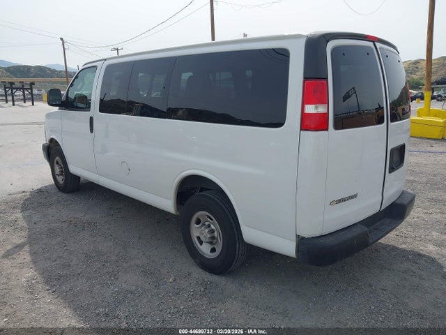 1GAWGEFG6L1235386 Chevrolet Express Passenger Rwd 2500 Regular Wheelbase Ls