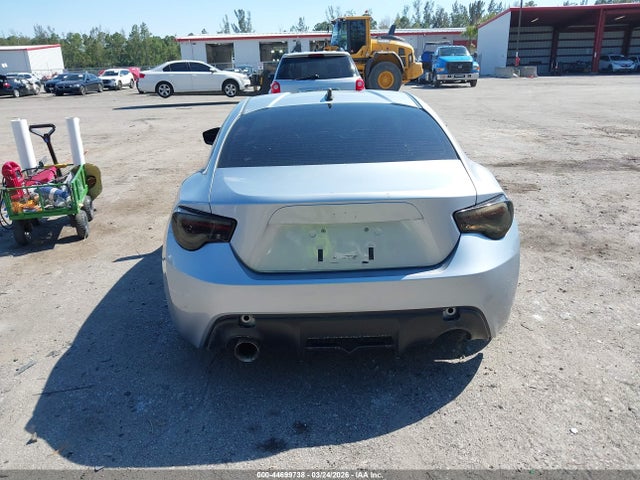 44699738 :رقم المزاد ، JF1ZNAA18F8700886 vin ، 2015 Scion Fr-s مزاد بيع