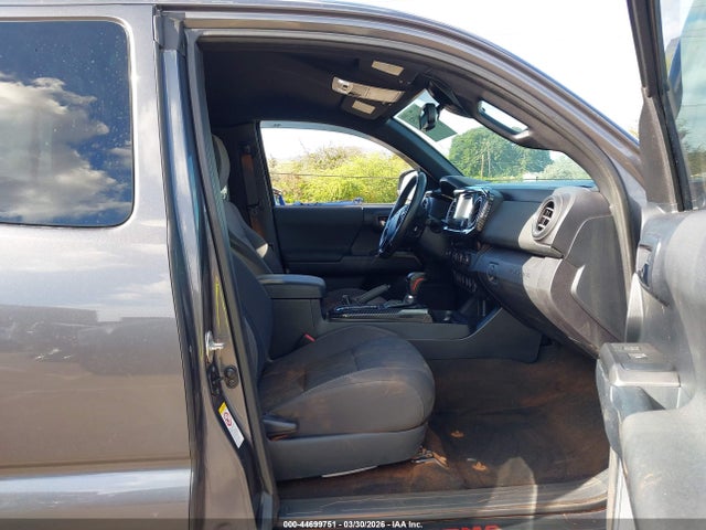 Aukcja sprzedaży 2018 Toyota Tacoma Trd Sport, vin: 5TFRZ5CN1JX061674, numer aukcji: 44699751