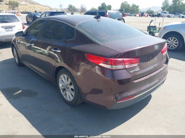 5XXGT4L35JG270232 KIA Optima Lx