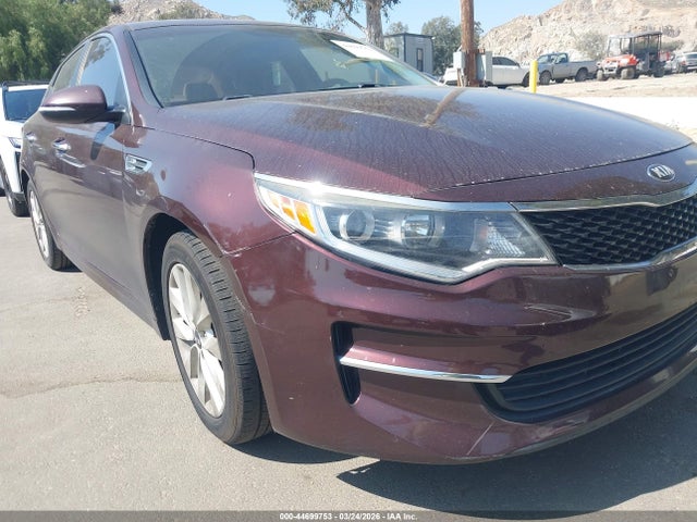 5XXGT4L35JG270232 KIA Optima Lx