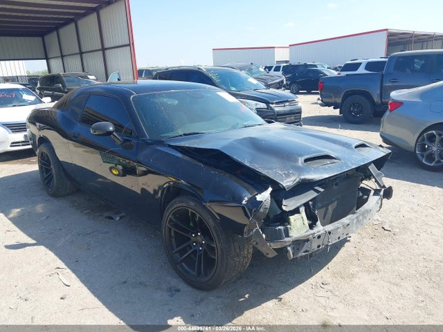 44699761 :رقم المزاد ، 2C3CDZAT8FH758871 vin ، 2015 Dodge Challenger R/t مزاد بيع