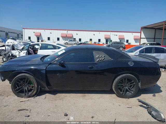 44699761 :رقم المزاد ، 2C3CDZAT8FH758871 vin ، 2015 Dodge Challenger R/t مزاد بيع