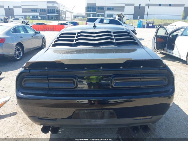 44699761 :رقم المزاد ، 2C3CDZAT8FH758871 vin ، 2015 Dodge Challenger R/t مزاد بيع
