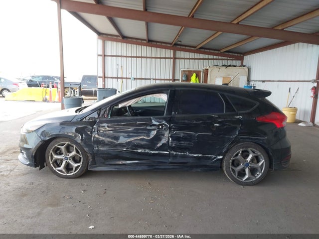1FADP3L94GL212908 Ford FOCUS ST