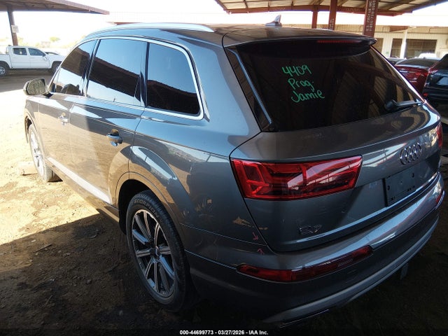 2017 AUDI Q7 WA1LAAF77HD034620 Photo 2