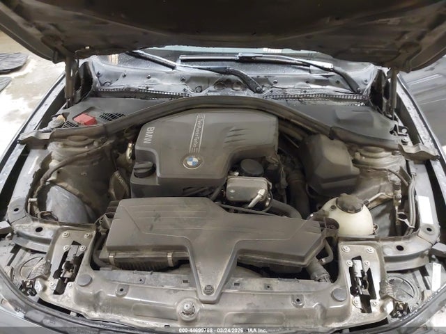 44699788 :رقم المزاد ، WBA3C3C54EP660714 vin ، 2014 Bmw 320i Xdrive مزاد بيع