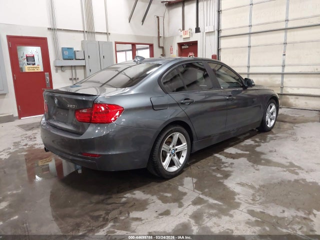 44699788 :رقم المزاد ، WBA3C3C54EP660714 vin ، 2014 Bmw 320i Xdrive مزاد بيع