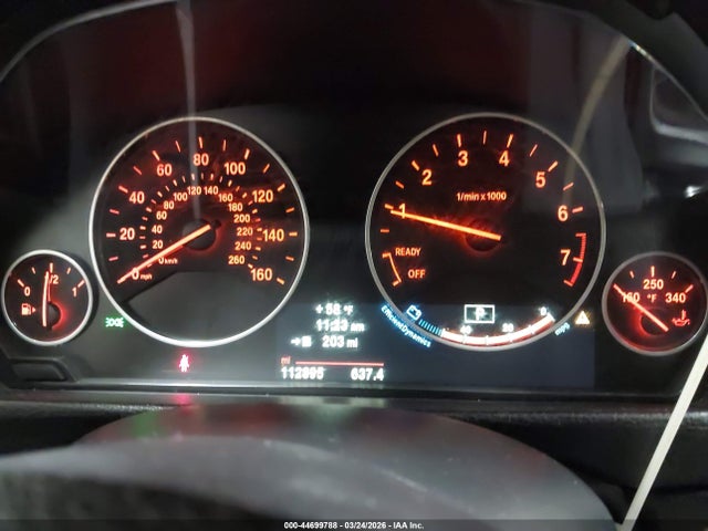 44699788 :رقم المزاد ، WBA3C3C54EP660714 vin ، 2014 Bmw 320i Xdrive مزاد بيع